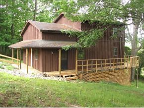1st image of 215 Briargate Ln