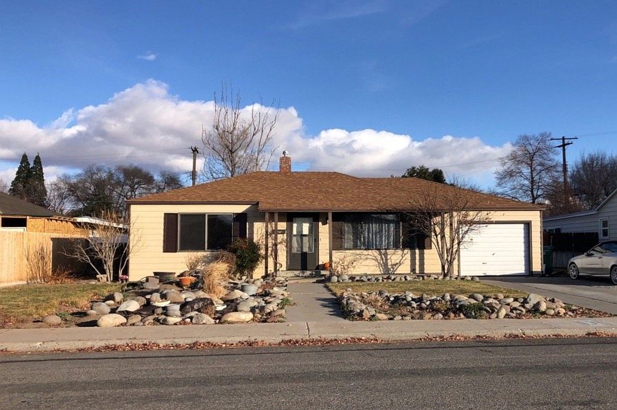954 6th St, Sparks, NV 89431 | Zillow