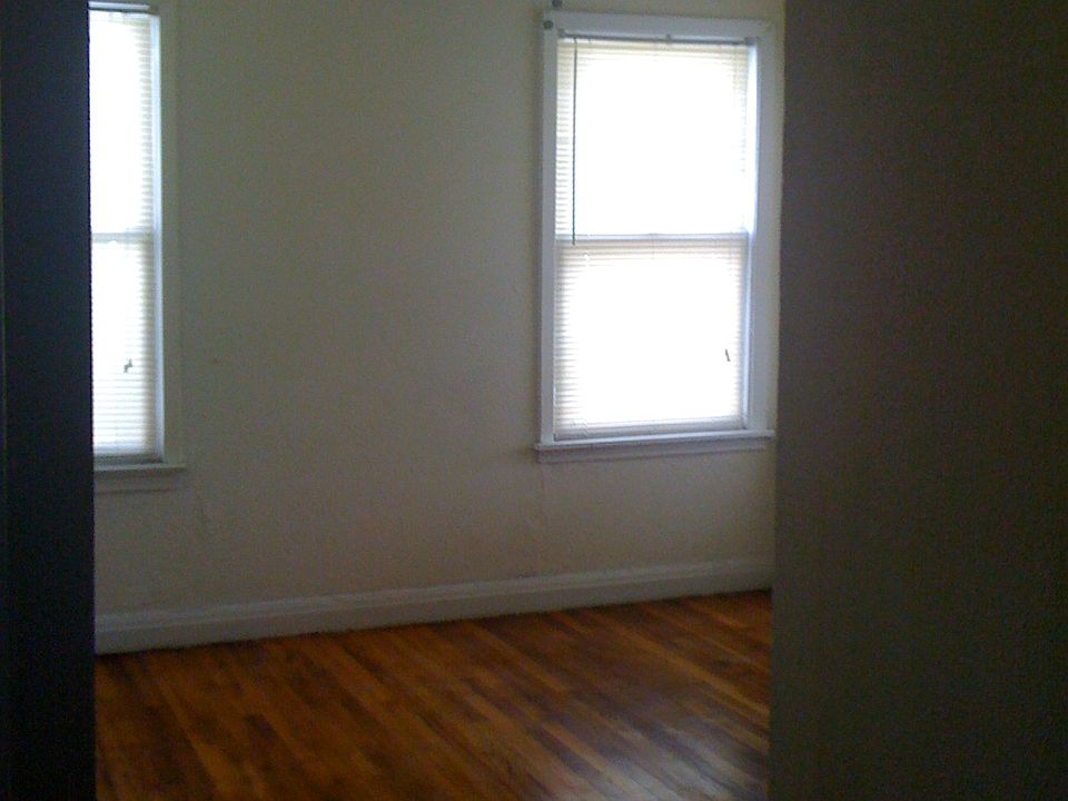 1st image of 710 Hearne Ave