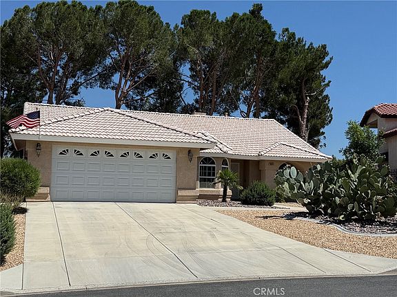 2nd image of 18015 Wildwood Dr