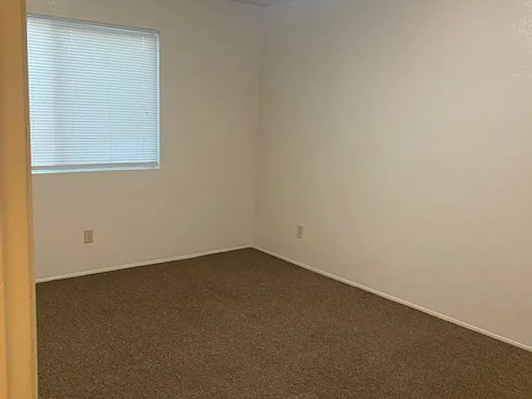 3900 El Potrero Ln #12 — Photo 11