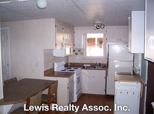 1307 N Topsail Dr #B, Surf City, NC 28445