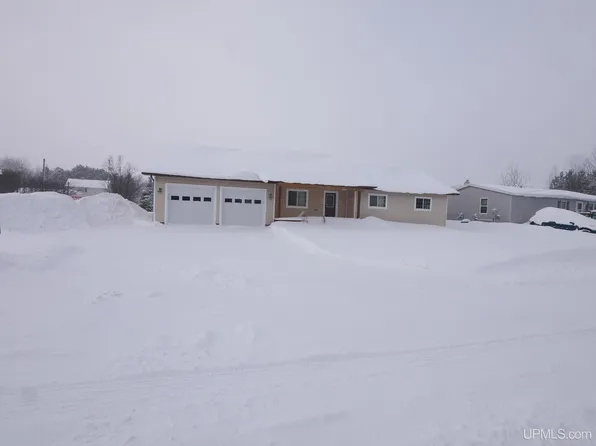 46551 Healy St, Dodgeville, MI 49921