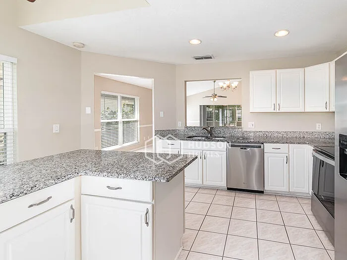 900 Hyacinth Cove Ct — Photo 11