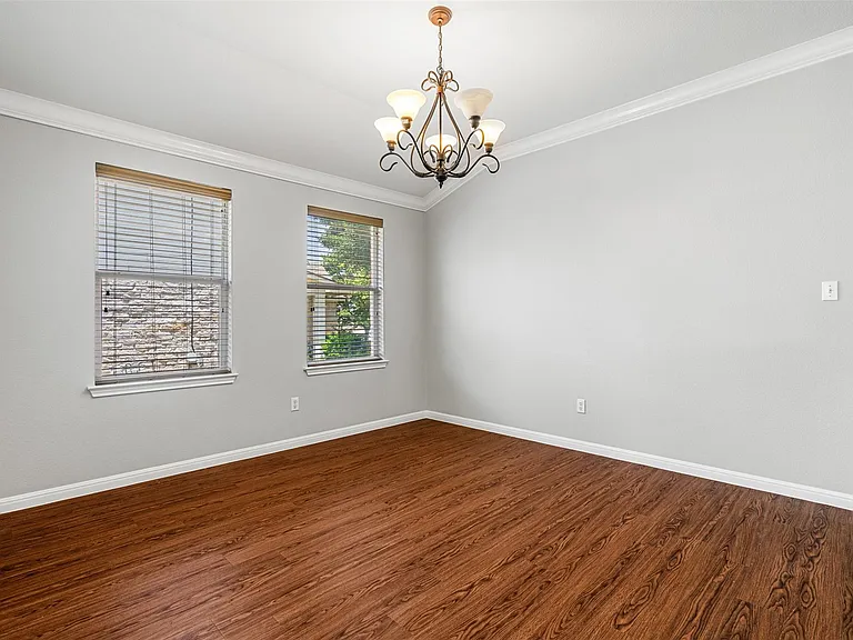 2505 Rusk Ct — Photo 18