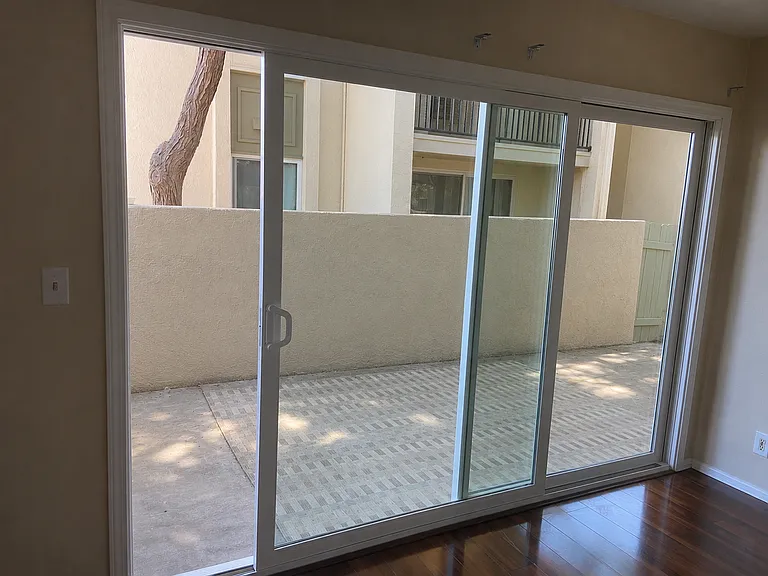 5510 Armitos Ave #27 — Photo 7