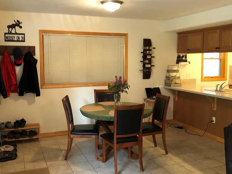 1492 Oak St — Photo 5