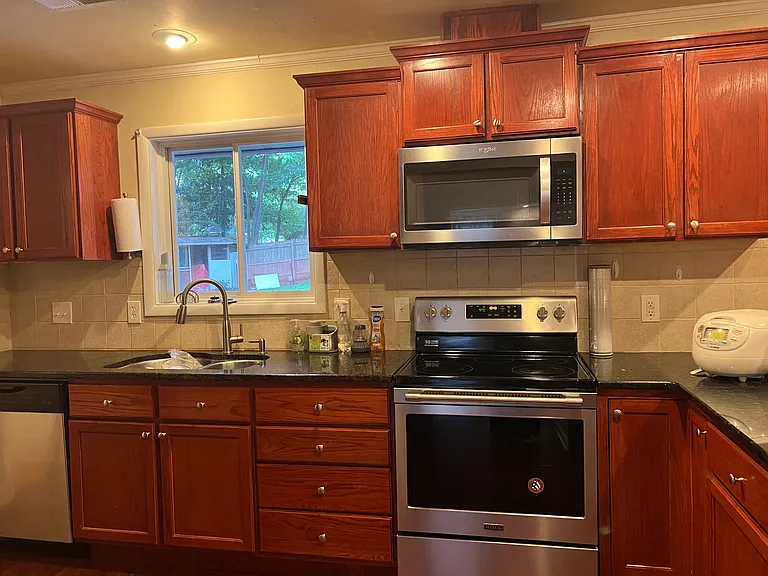 5002 Wickham Rd — Photo 14