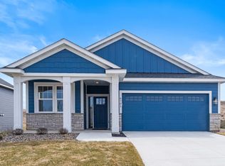 6701 Ridgewood Dr, Cannon Falls, MN 55009