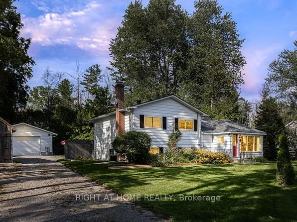 12 Lakeshore Rd E, Oro Medonte, ON L0L 2E0