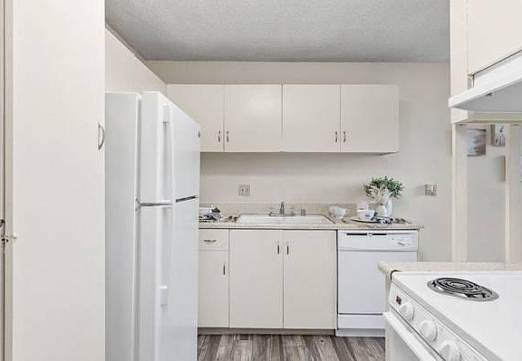 5th image of 6595 Montezuma Rd #1B-1Ba-760Sqft