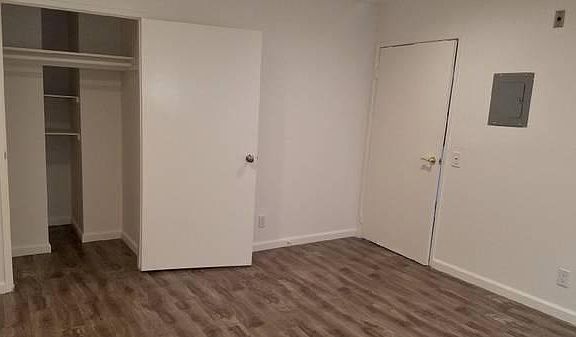 5th image of 855 S Harvard Blvd APT 305
