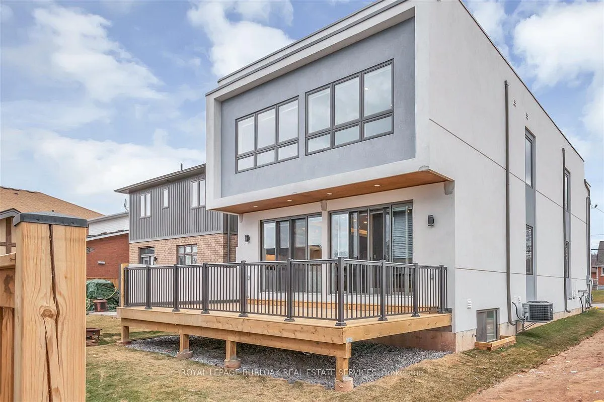 4 bed, $3,999 — Photo 2