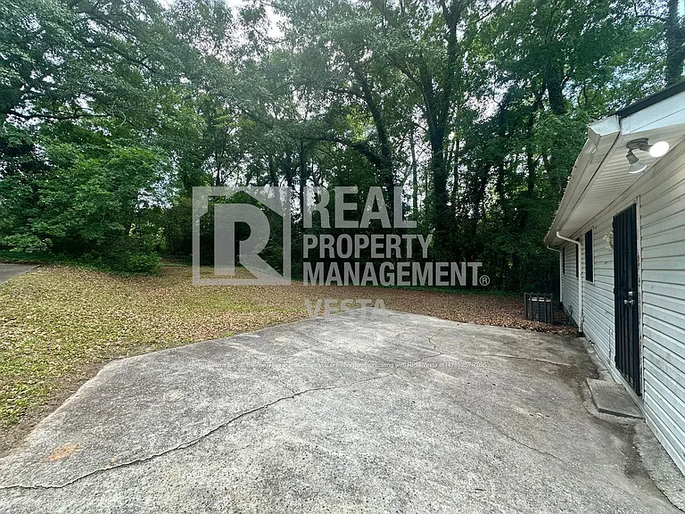 2251 Companion Dr — Photo 8