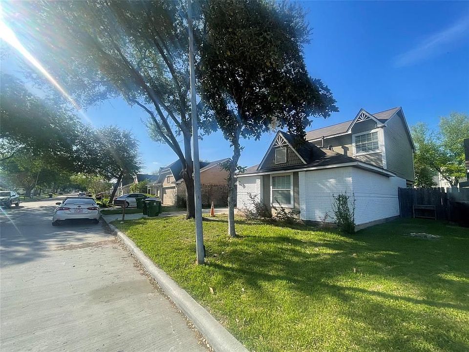 1st image of 12738 Ashford Knoll Dr