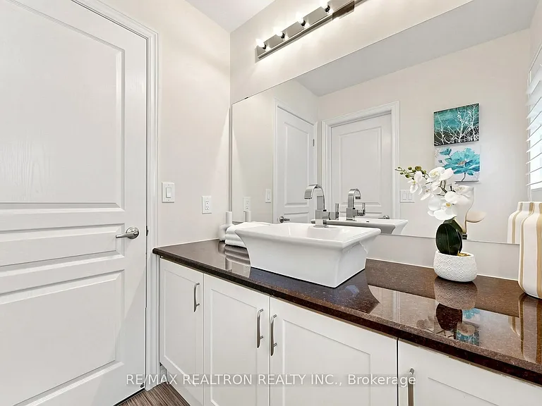 7 Military Ct — Photo 38