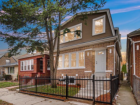 2nd image of 8908 S Parnell Ave