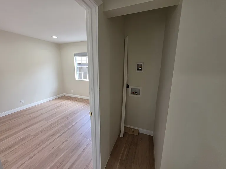 6829 Murietta Ave — Photo 27