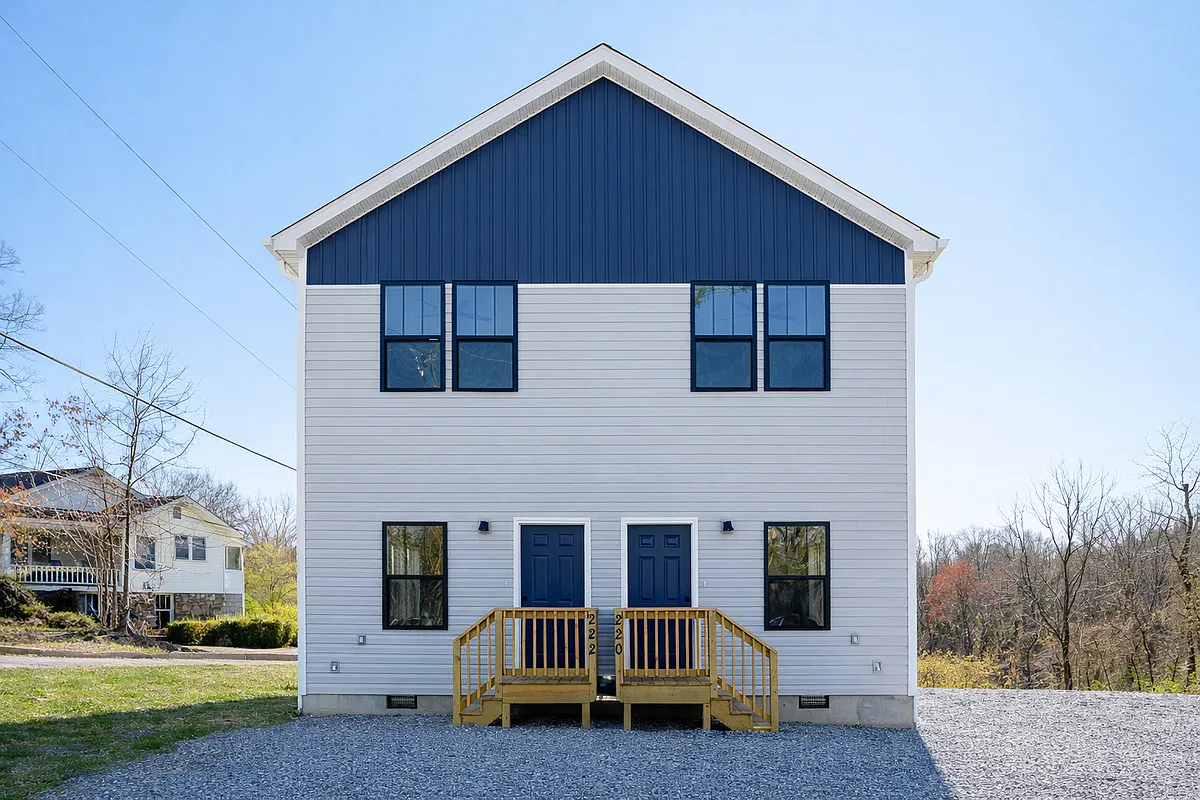 Building Photo - 220 Lower Edgewood Rd