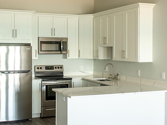 3rd image of 163 Nantasket Ave #201
