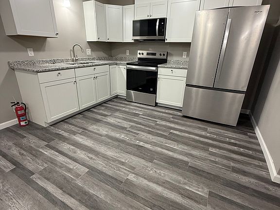 2nd image of 3501 Lesh St NE #1