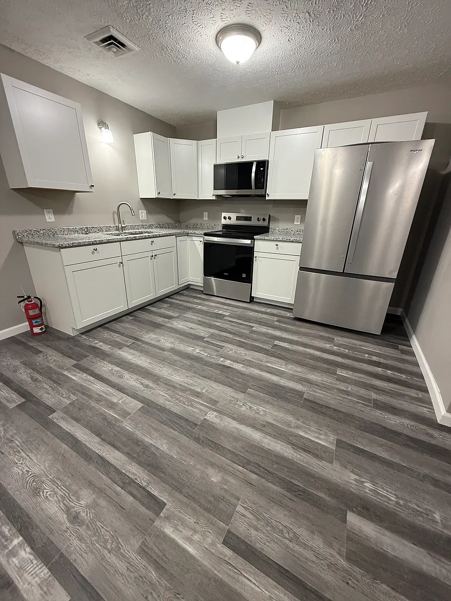 Building Photo - 3501 Lesh St NE #1