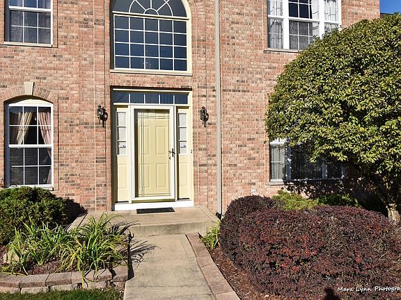 2nd image of 742 Pinecreek Dr