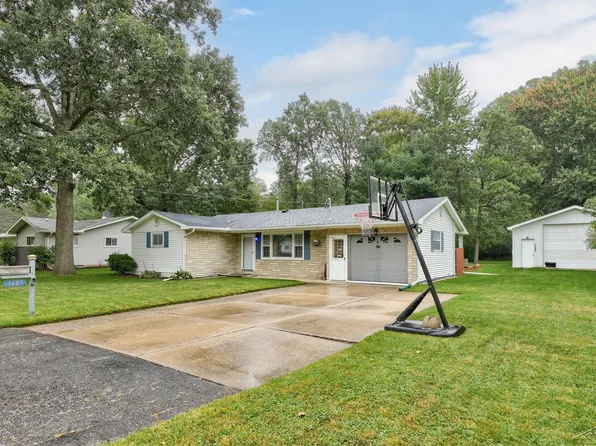3685 Waltmar Dr, Bridgeport, MI 48722