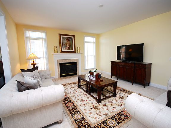 5th image of 8048 Tysons Oaks Ct