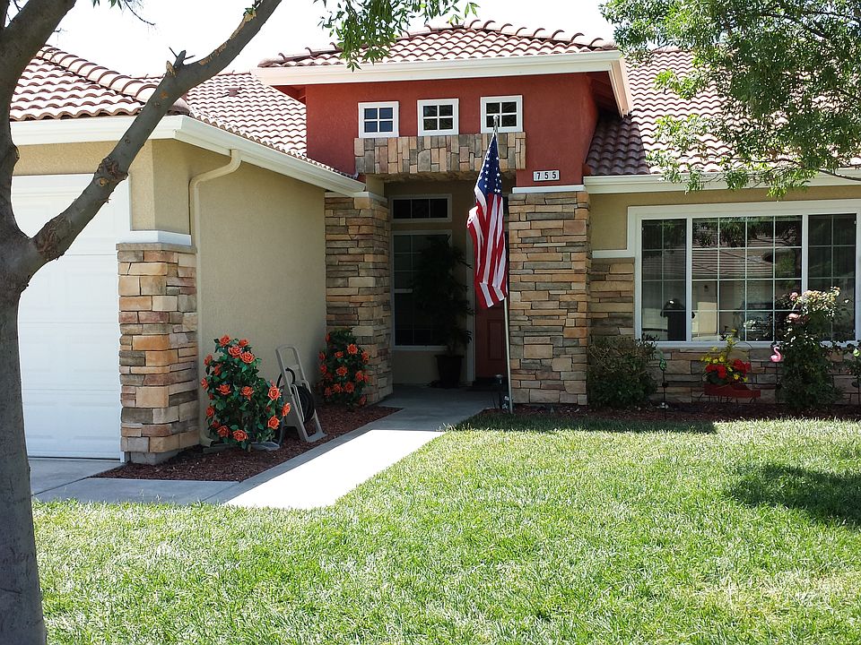 2nd image of 755 Santa Ana Ct