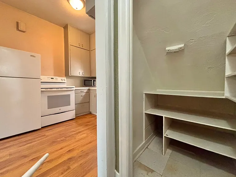 1635 W Pacific Ave #A — Photo 7