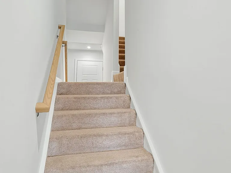 9229 Magellan Pkwy #B — Photo 27