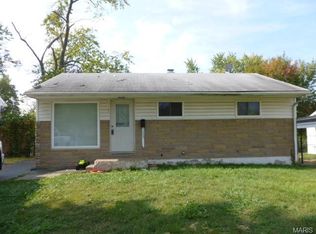 208 Grampian Rd, Saint Louis, MO 63137
