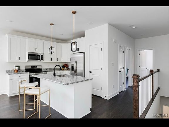 5th image of 1803 Carlisle Ave #B
