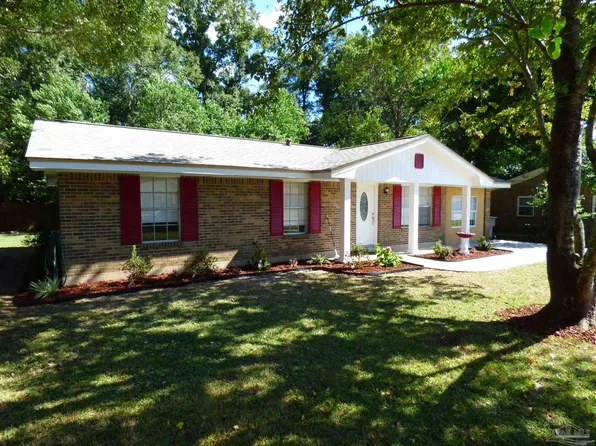 7776 Phenix Pl, Pensacola, FL 32514