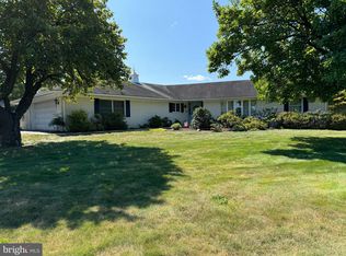 16601 Mosby Dr, Williamsport, MD 21795