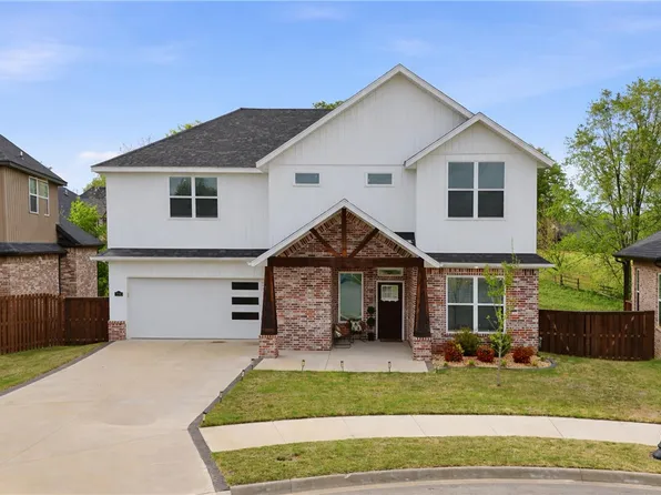 304 SW Gunison Cv, Bentonville, AR 72712