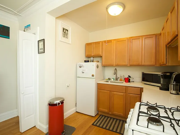 918 Green Bay Rd #J3 — Photo 5