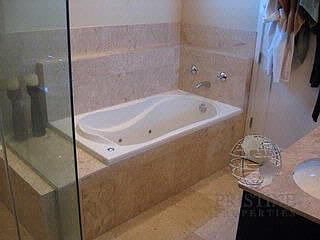 4th image of 2438 W Madison St #401
