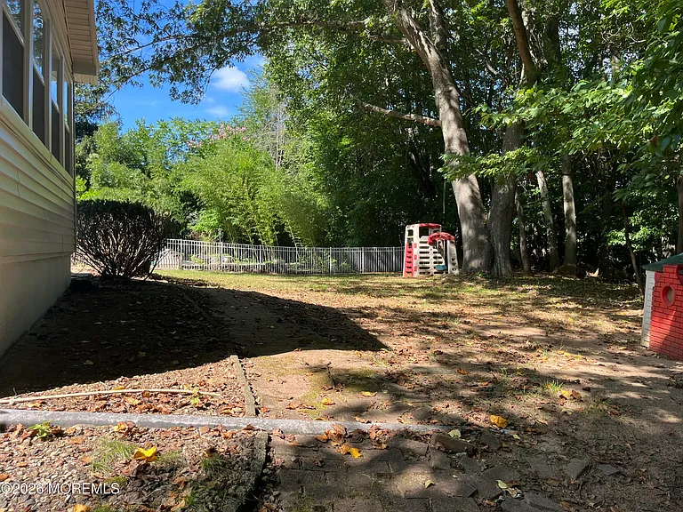 12 Galewood Dr — Photo 17