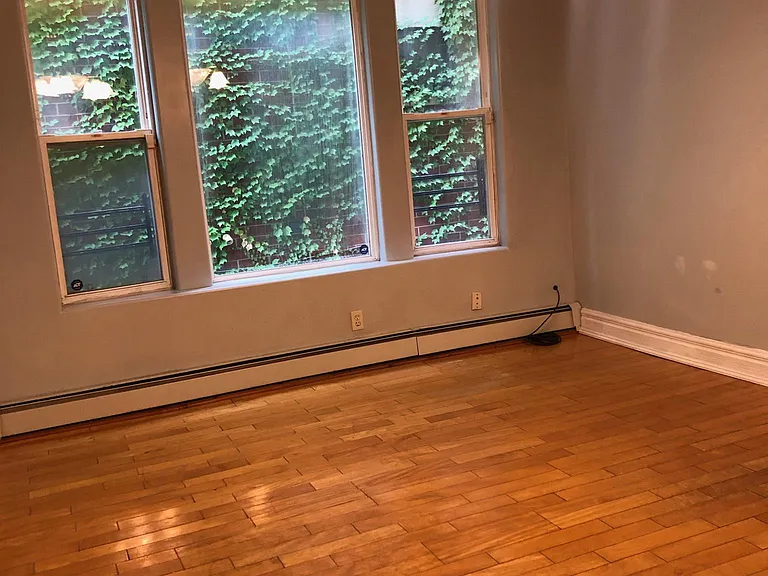 5617 S Calumet Ave — Photo 7