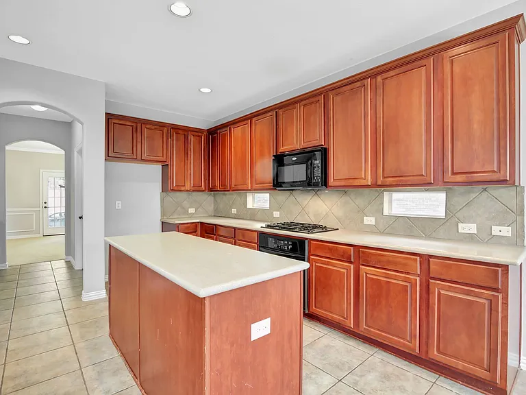 8901 Bent Tree Dr — Photo 15
