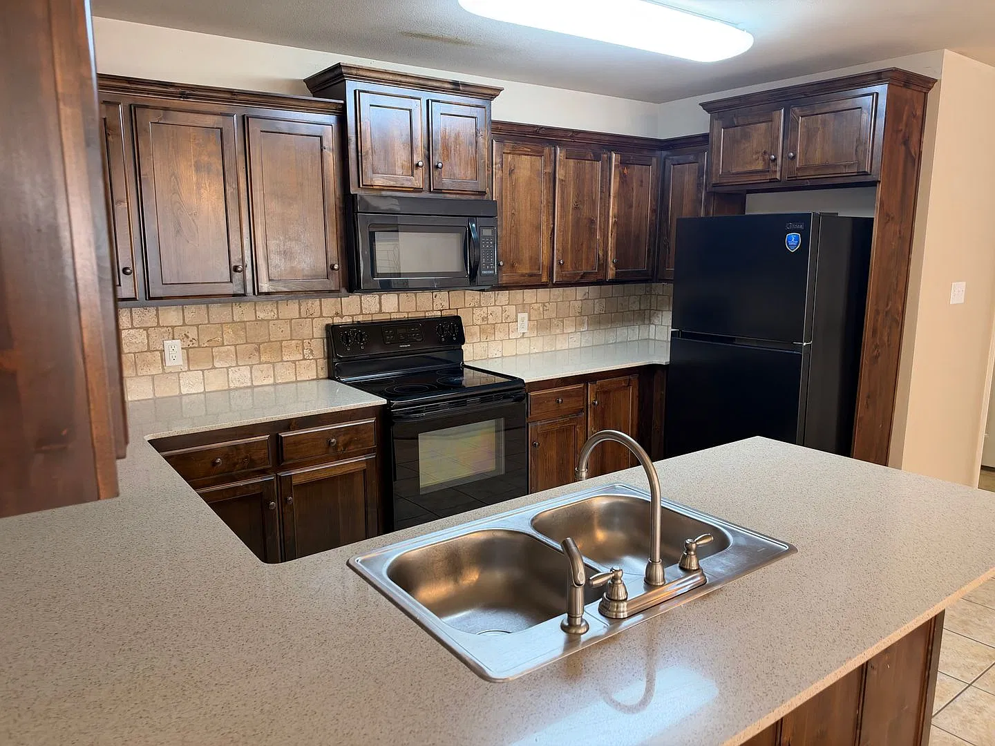6000-6002 White Oak Circle — Photo 4