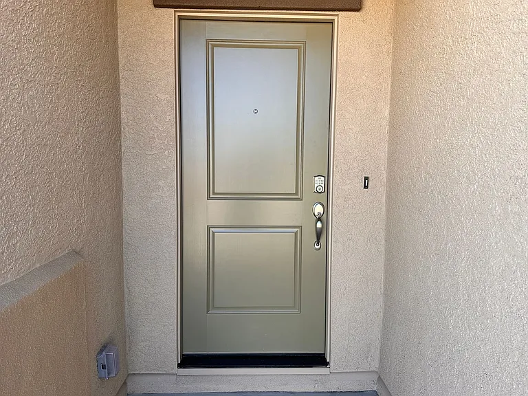 1019 Brierwood Ln — Photo 2