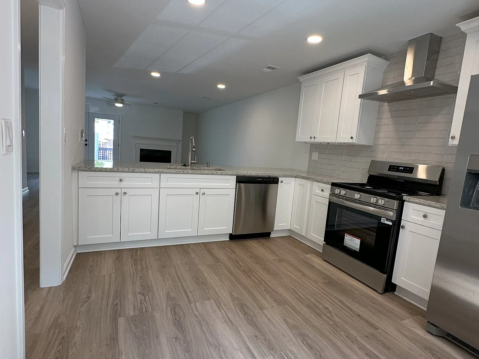 2 bed, 1200 sqft, $2,250 — Photo 4