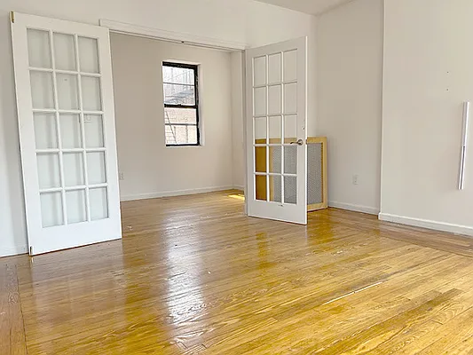 Rented by AJ Clarke | media 23