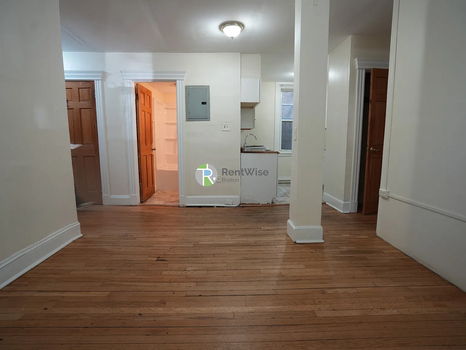 3 bed, 1.0 bath, $2,800 — Photo 1