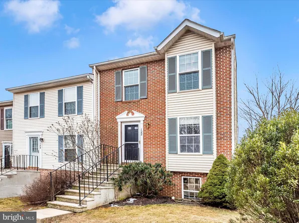 122 N Towne Ct, Mount Airy, MD 21771