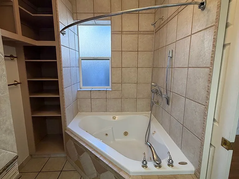 625 E Wilmington Ave — Photo 21