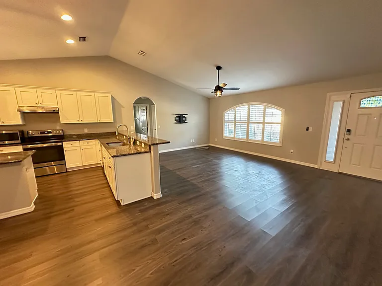 5825 N Larkspur Way — Photo 7